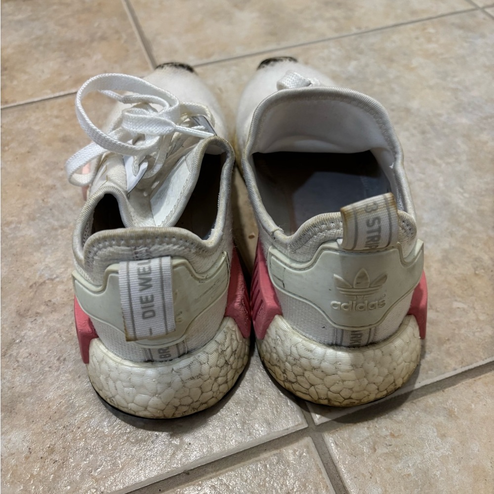 Adidas NMD R1 WHITE ROSE SNEAKERS - Picture 6 of 7